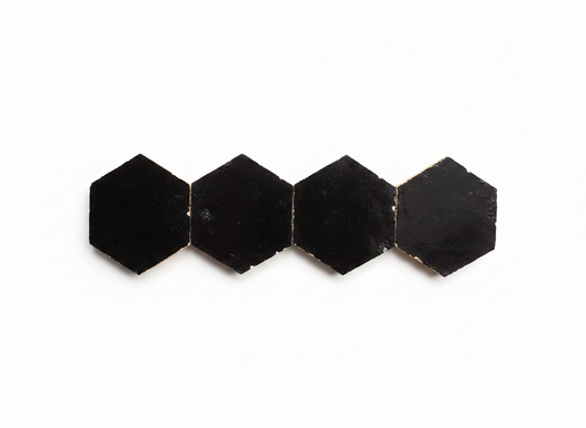 AT1021 Black Hexagon